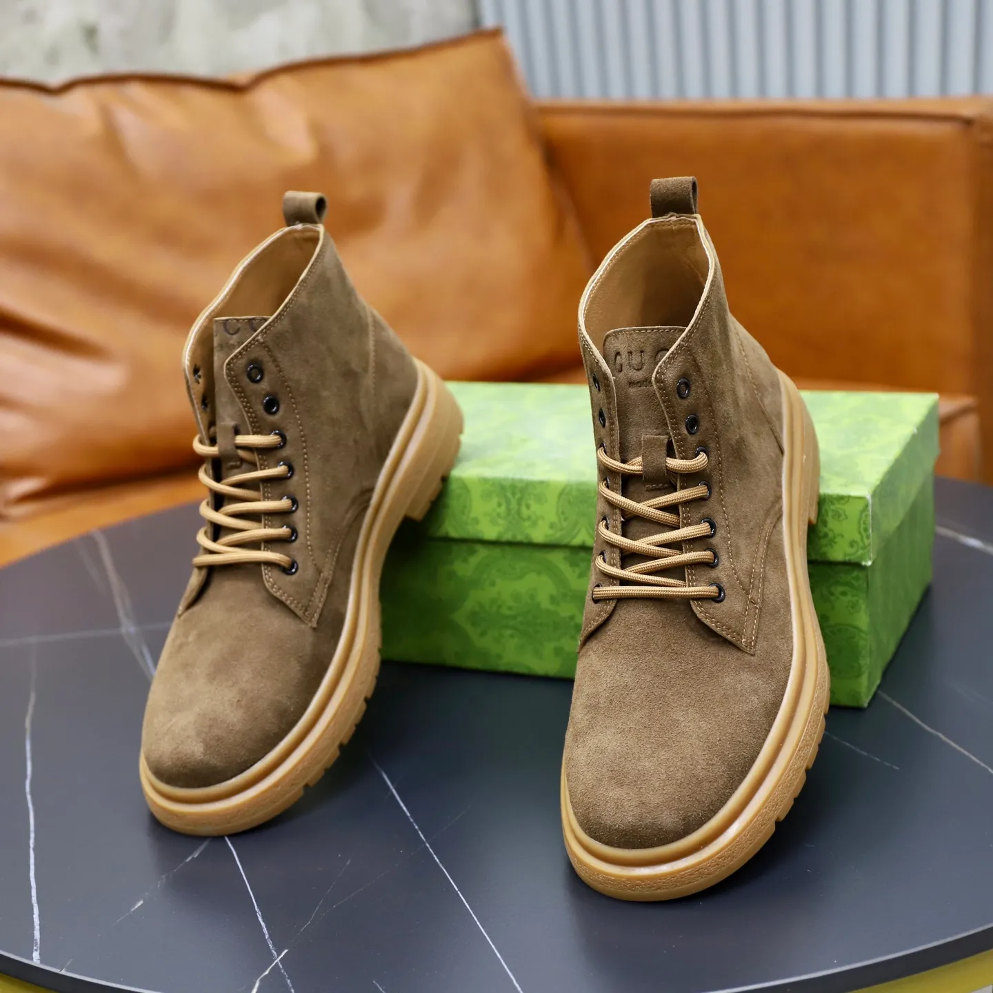 Men's shoes: 440💰Fleece lining, pigskin lining🙅‍♂️🙅‍♂️🙅‍♂️ Brand: GUCCI Standard code: 38–44 (45 can be customized) Grade: Same as the official website Material: Original cowhide fabric Comfortable pigskin + plush lining (optional) Lightweight and wear-resistant outsole Style category: Men's fashion casual shoes and boots Running Sports shoes, distinguished luxury brand elements, top luxury, color: actual picture color